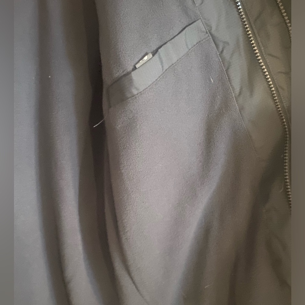 Small Swiss Tech Jacket - Picture 7 of 7